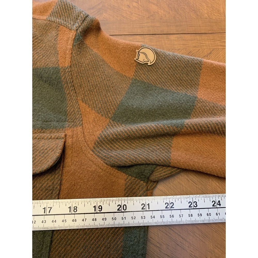Fjallraven Canada Shirt in Autumn Leaf-Laurel Green Men's M Wool Blend Shacket - Picture 11 of 16